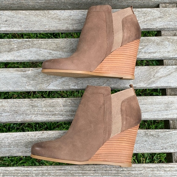 crown vintage wedge bootie